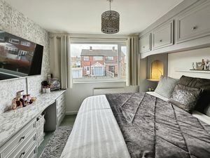 Bedroom 1 - click for photo gallery